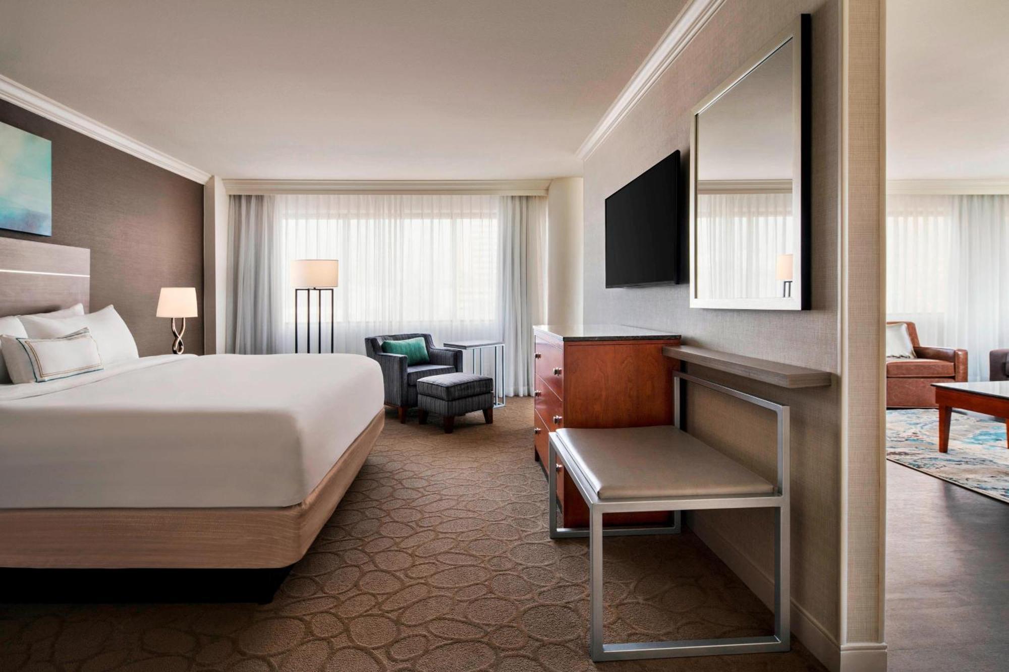 Delta Hotels By Marriott Richmond Downtown Exterior foto